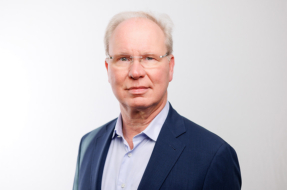 Prof. Dr. Peter Hahner Professur für Klinische Parodontologie und Präventionsmanagement